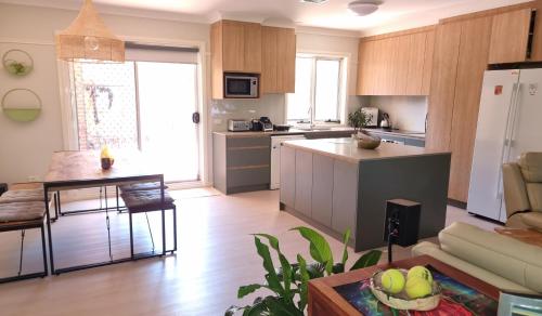 Canberra Ainslie Guesthouse in Majura Canberra Ainslie Guesthouse in Majura