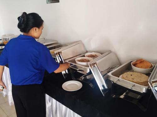 Restaurant, Equatorial Inn in Addu Atoll Restaurant, Equatorial Inn in Addu Atoll