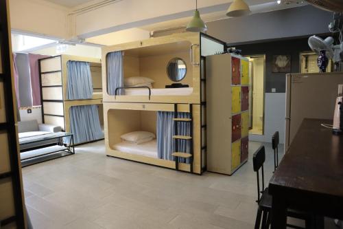 Hi Backpackers (Hong Kong Hostel Group) in Causeway Bay Hi Backpackers (Hong Kong Hostel Group) in Causeway Bay