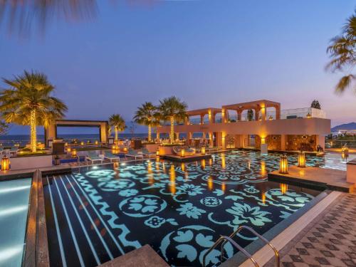 Bar/lounge, Fairmont Fujairah Beach Resort in Dibba Bar/lounge, Fairmont Fujairah Beach Resort in Dibba
