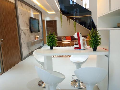 Chalet joy in Manah Chalet joy in Manah