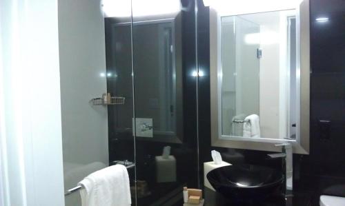 在meiguo.com看到的Lotus Boutique Inn and Suites的介绍图片