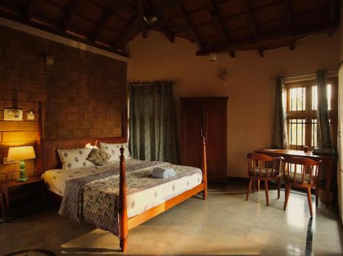 EcoMinimalist Home by the River in Srirangapatna EcoMinimalist Home by the River in Srirangapatna