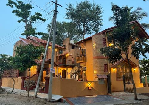 EcoMinimalist Home by the River in Srirangapatna EcoMinimalist Home by the River in Srirangapatna