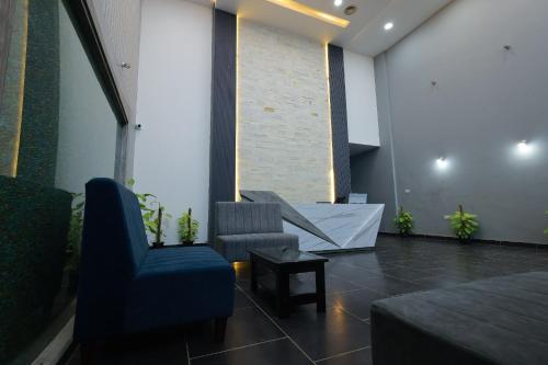 Lobby, LAHR Hotels near Mvj Medical College And Hostel Lobby, LAHR Hotels near Mvj Medical College And Hostel