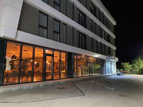 A szálláshely kívülről, Hotel GOLD JET Bihać (Hotel GOLD JET Bihac) in Bihac A szálláshely kívülről, Hotel GOLD JET Bihać (Hotel GOLD JET Bihac) in Bihac