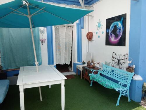 MÁLAGA Bluehouse (MALAGA Bluehouse) in Ciudad Jardin MÁLAGA Bluehouse (MALAGA Bluehouse) in Ciudad Jardin