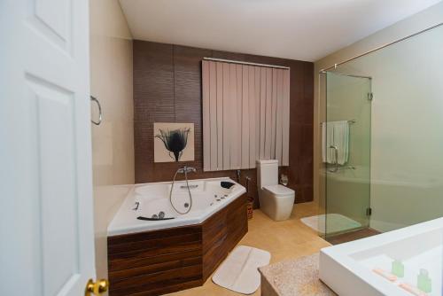 حمام, Chaminrich Villa and Homestay in بيرادينيا حمام, Chaminrich Villa and Homestay in بيرادينيا