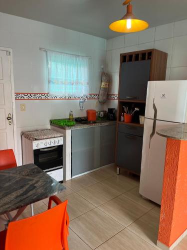 Beach house with pool, barbecue, air conditioner in Unamar Beach house with pool, barbecue, air conditioner in Unamar