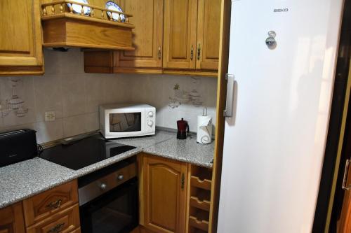 Apartamento vacacional Huéscar (Apartamento vacacional Huescar) in 韋斯卡爾 Apartamento vacacional Huéscar (Apartamento vacacional Huescar) in 韋斯卡爾