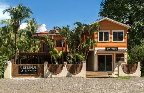 Hostel Dos Monos