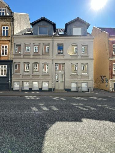 City Center Modern 2-BR Haven with a Stylish Twist in Aalborg Városközpont City Center Modern 2-BR Haven with a Stylish Twist in Aalborg Városközpont