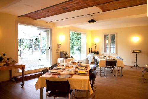 Food and beverages, Casa Munay in East Bologna Food and beverages, Casa Munay in East Bologna