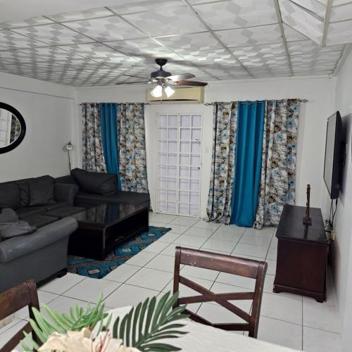 3 bedroom townhouse in Diego Martin 3 bedroom townhouse in Diego Martin