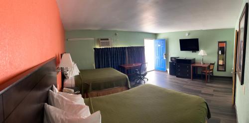 Town & Country Motel in Sioux City Center Town & Country Motel in Sioux City Center