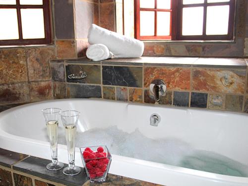Bathroom, Sable Mountain in Magaliesburg Bathroom, Sable Mountain in Magaliesburg