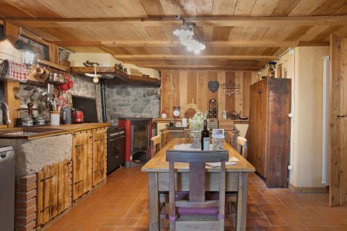 La Taverna dei Due Gufi in Saint Rhemy En Bosses La Taverna dei Due Gufi in Saint Rhemy En Bosses