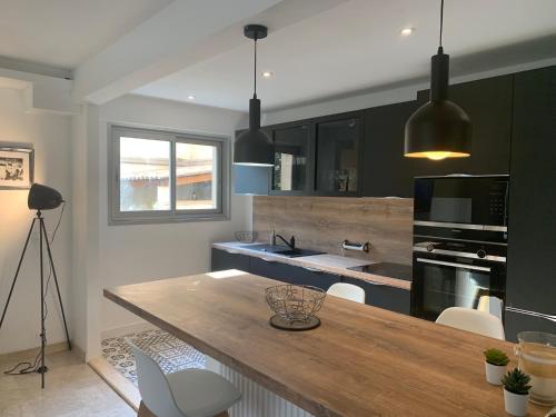 مطبخ, Appart Le Cannet in لو كانيه مطبخ, Appart Le Cannet in لو كانيه