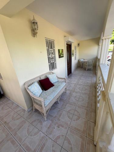 Instalaciones, Cozy & Convenient Stay Near Beach, Airport & More! in Cay Bay Instalaciones, Cozy & Convenient Stay Near Beach, Airport & More! in Cay Bay