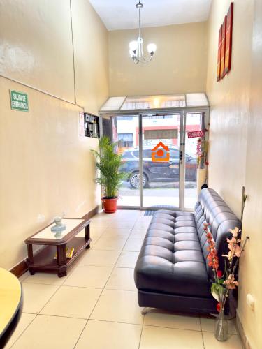 Előcsarnok, Travel Hotel Quito in San Juan Előcsarnok, Travel Hotel Quito in San Juan