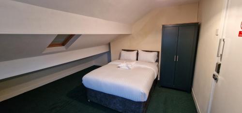 QUICK ROOMz WAKEFIELD in Wakefield QUICK ROOMz WAKEFIELD in Wakefield