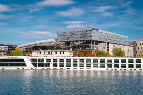 Novotel Lyon Confluence Hotel near La Sucriere Novotel Lyon Confluence Hotel near La Sucriere