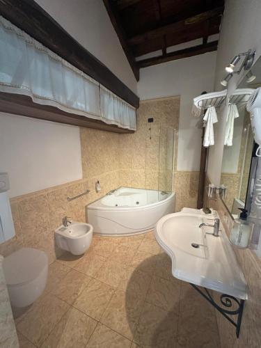 Banheira de hidromassagem, Hotel Resort Tenuta dell'Argento in Civitavecchia Banheira de hidromassagem, Hotel Resort Tenuta dell'Argento in Civitavecchia