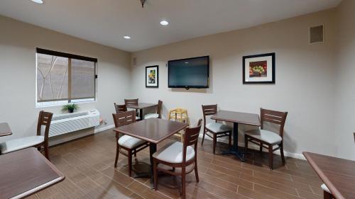 Comfort Inn Gaslamp Convention Center near Manchester Grand Hyatt San Diego Comfort Inn Gaslamp Convention Center near Manchester Grand Hyatt San Diego