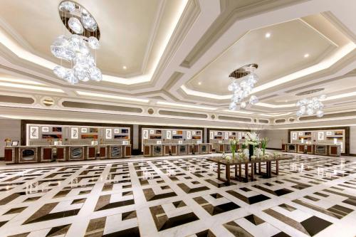 Lobby, Londoner Grand, a Luxury Collection Hotel, Macao near Hac Sa (Black Sand) Beach Lobby, Londoner Grand, a Luxury Collection Hotel, Macao near Hac Sa (Black Sand) Beach