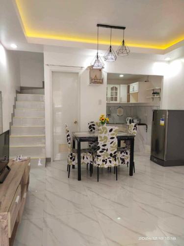 Compostela Two Story Richwood Townhome Breakfast Offered in Compostela Compostela Two Story Richwood Townhome Breakfast Offered in Compostela