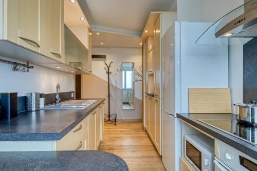 Kitchen, Cocon Lumineux - Parking gratuit in Mont-Saint-Aignan Kitchen, Cocon Lumineux - Parking gratuit in Mont-Saint-Aignan