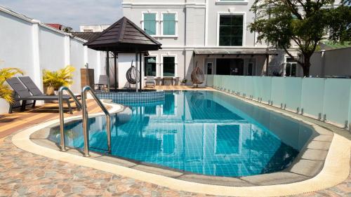 スイミングプール, アーバナイト ホテル (Urbanite Hotel) in ヴィエンチャン スイミングプール, アーバナイト ホテル (Urbanite Hotel) in ヴィエンチャン