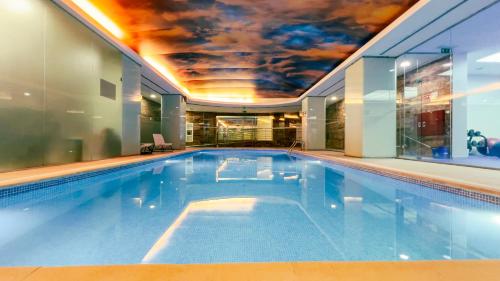 Kolam renang, VIP Executive Entrecampos - Hotel & Conference in Lisbon Kolam renang, VIP Executive Entrecampos - Hotel & Conference in Lisbon