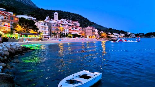 外部景觀, Tolle Wohnung In Drašnice Mit Schönem Garten (Tolle Wohnung In Drasnice Mit Schonem Garten) in 德斯旦 外部景觀, Tolle Wohnung In Drašnice Mit Schönem Garten (Tolle Wohnung In Drasnice Mit Schonem Garten) in 德斯旦