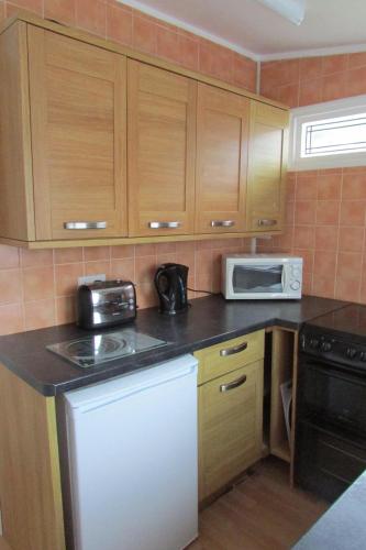 Dapur, Golygfa'r Cwm in Tywyn Dapur, Golygfa'r Cwm in Tywyn