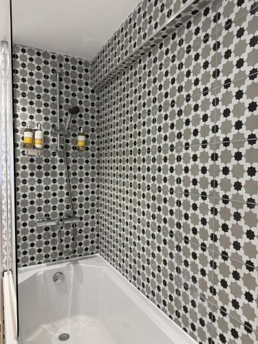 Baño, Cottage Lodge Hotel in Brockenhurst Baño, Cottage Lodge Hotel in Brockenhurst