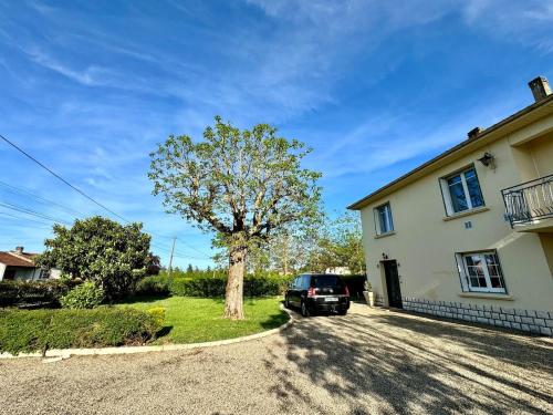 Villa Mon Reve in Sainte-Livrade-sur-Lot Villa Mon Reve in Sainte-Livrade-sur-Lot