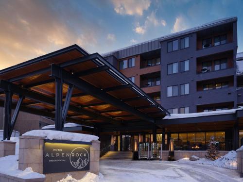 Exterior view, Hotel Alpenrock Breckenridge, Curio Collection by Hilton in Breckenridge (CO) Exterior view, Hotel Alpenrock Breckenridge, Curio Collection by Hilton in Breckenridge (CO)