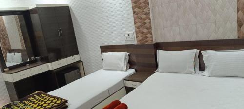 Hotel Taiba International - Near New Market & Sudder Street near Indian Múzeum Hotel Taiba International - Near New Market & Sudder Street near Indian Múzeum