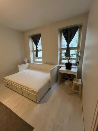 Moderni siisti Studio koti jossa modernit kalusteet in Meilahti Moderni siisti Studio koti jossa modernit kalusteet in Meilahti