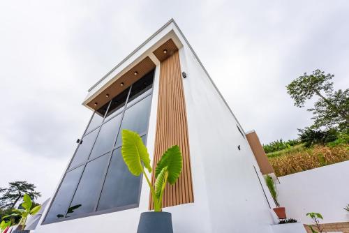 Palm Heights Loft Apartment in Koforidua Palm Heights Loft Apartment in Koforidua