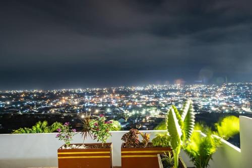 Palm Heights Loft Apartment in Koforidua Palm Heights Loft Apartment in Koforidua