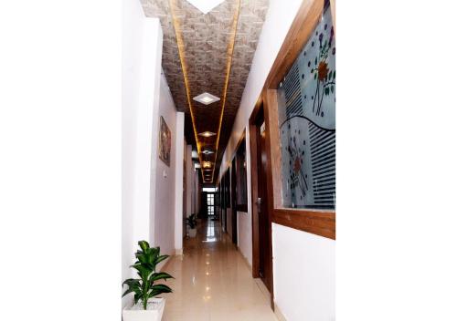 Tirupati Balaji Inn Bageshwar Dham in Khajuraho Központ Tirupati Balaji Inn Bageshwar Dham in Khajuraho Központ