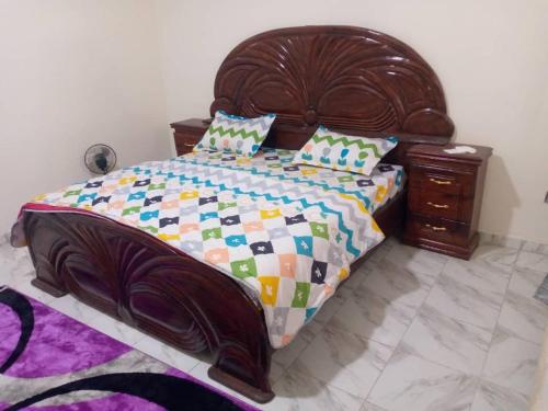 Cur Khadim in Niaga Cur Khadim in Niaga