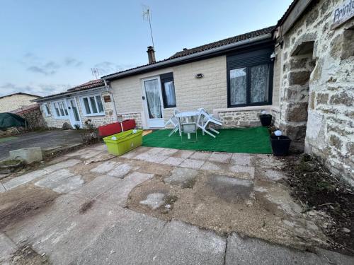 Létesítmények, Printanier in Celles Sur Belle Létesítmények, Printanier in Celles Sur Belle