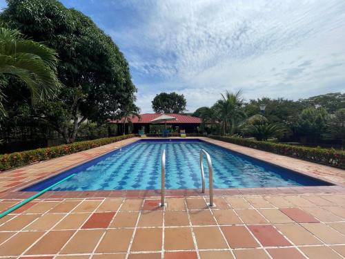 مسبح, El Rincón de Carmentea, Casa de Campo para familias y amigos (El Rincon de Carmentea, Casa de Campo para familias y amigos) in Cumaral مسبح, El Rincón de Carmentea, Casa de Campo para familias y amigos (El Rincon de Carmentea, Casa de Campo para familias y amigos) in Cumaral