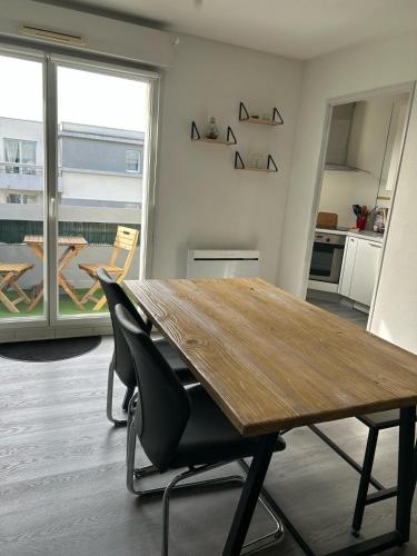 Létesítmények, Appartement T3 proche circuit du Mans in Luynes Létesítmények, Appartement T3 proche circuit du Mans in Luynes