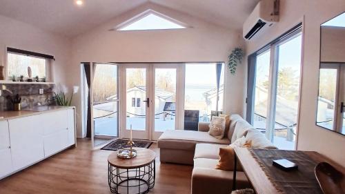 Loft-Sleeps5-Parking-Spa-LakeViews-PetFriendly in Finnerödja Loft-Sleeps5-Parking-Spa-LakeViews-PetFriendly in Finnerödja