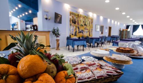 Food and beverages, Hotel Miramare in Fontanarossa Food and beverages, Hotel Miramare in Fontanarossa