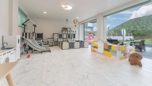 Pause Kids Pool Viila A in Dundeok-dong Pause Kids Pool Viila A in Dundeok-dong